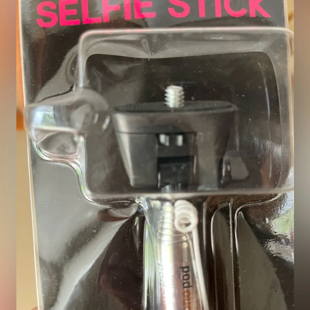 Selfie Stick by Rue 21. Purple New in original package.